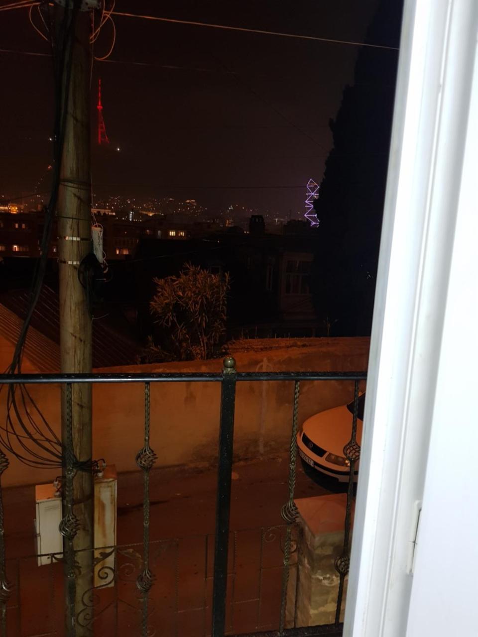Blossom Hostel Updated ! Обновлено !!! City Center! Perfect Order!!! Snow-White Bed Linen!!! Идеальный Порядок!!! Белоснежное Постельное Белье!!! Центр Города !!! Tbilisi Bagian luar foto