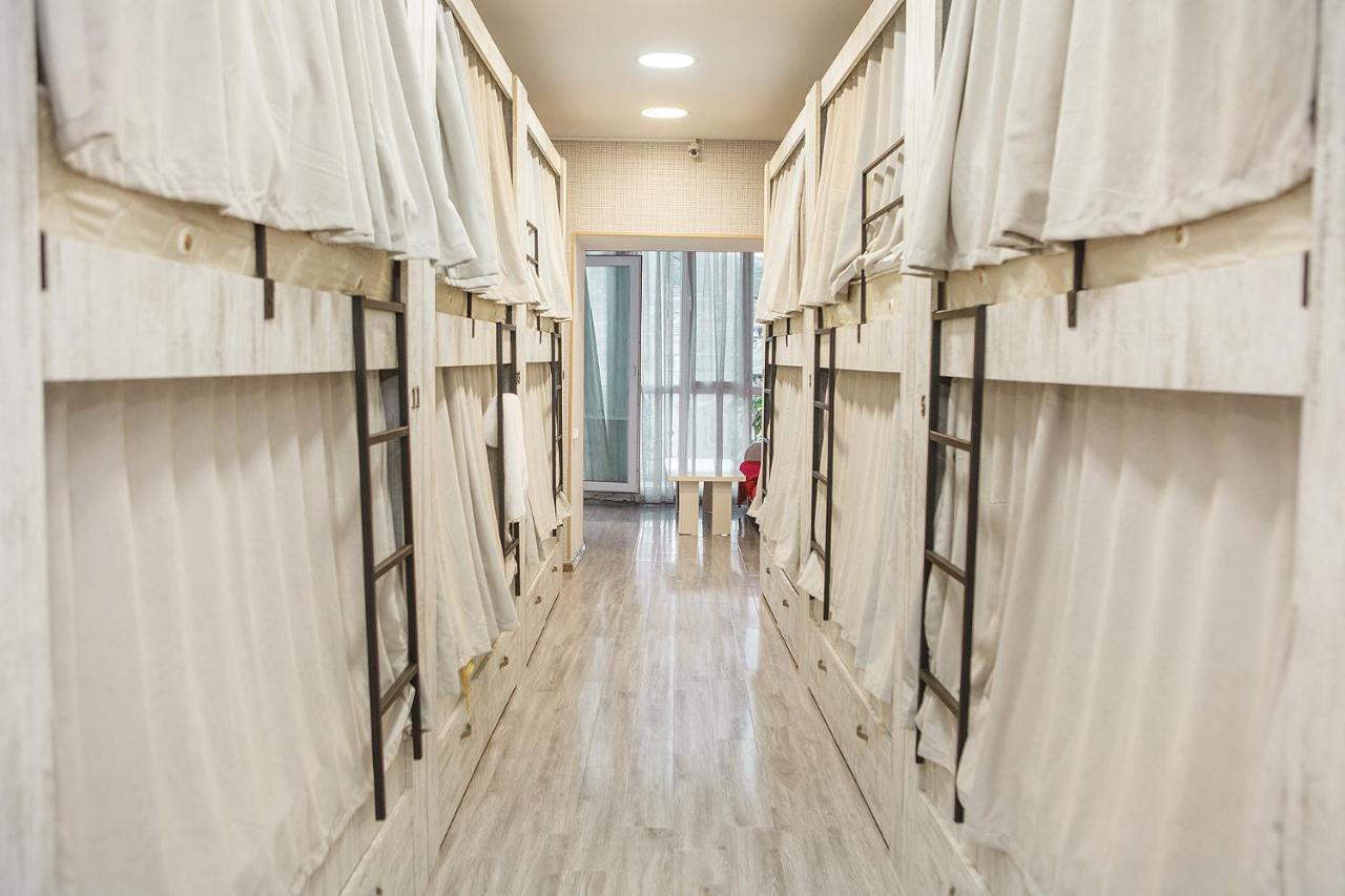 Blossom Hostel Updated ! Обновлено !!! City Center! Perfect Order!!! Snow-White Bed Linen!!! Идеальный Порядок!!! Белоснежное Постельное Белье!!! Центр Города !!! Tbilisi Bagian luar foto